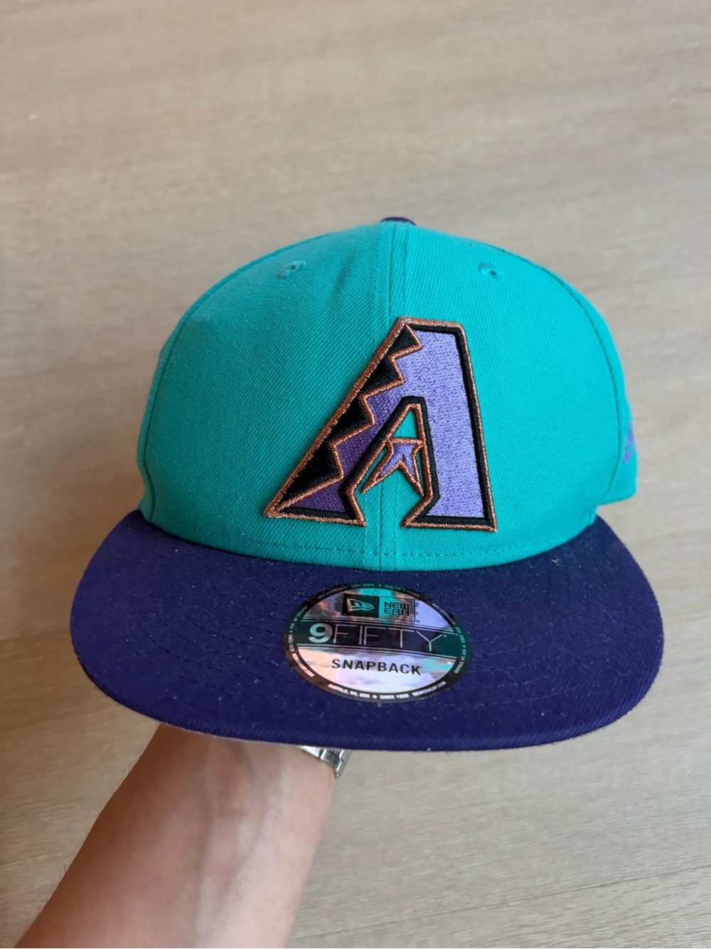 Arizona Diamondbacks hat - Picture 2 of 5